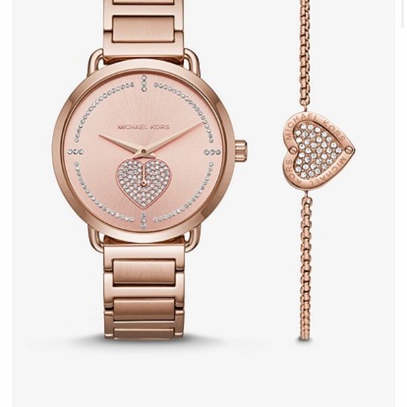 Watch and bangle - Picture 5 of 7